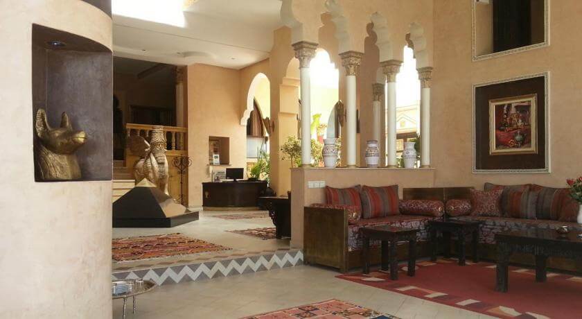 #htmlcaption Le Temple Des Arts