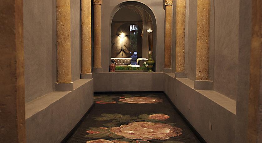 #htmlcaption Riad Alcazar