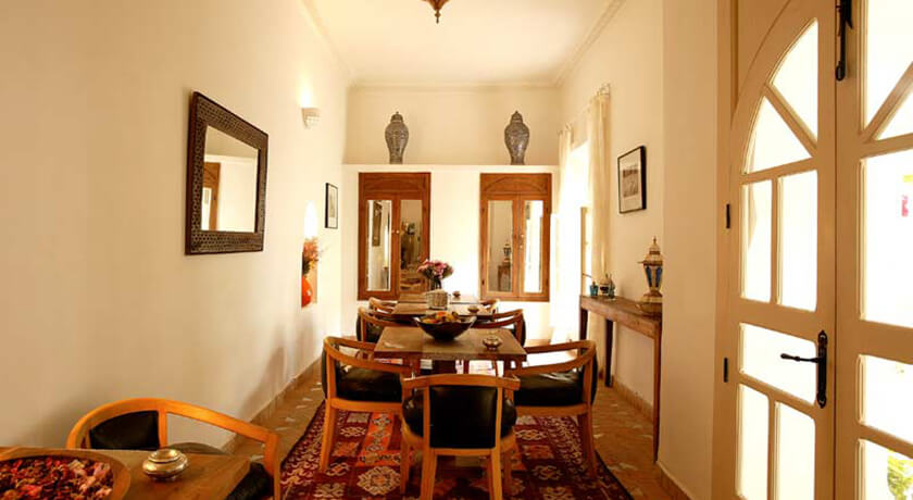 #htmlcaption Riad Clementine