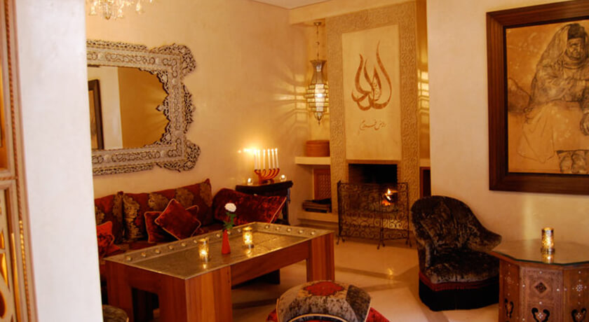 #htmlcaption Riad Flam