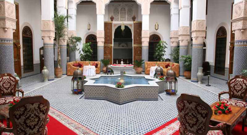 #htmlcaption Riad Myra