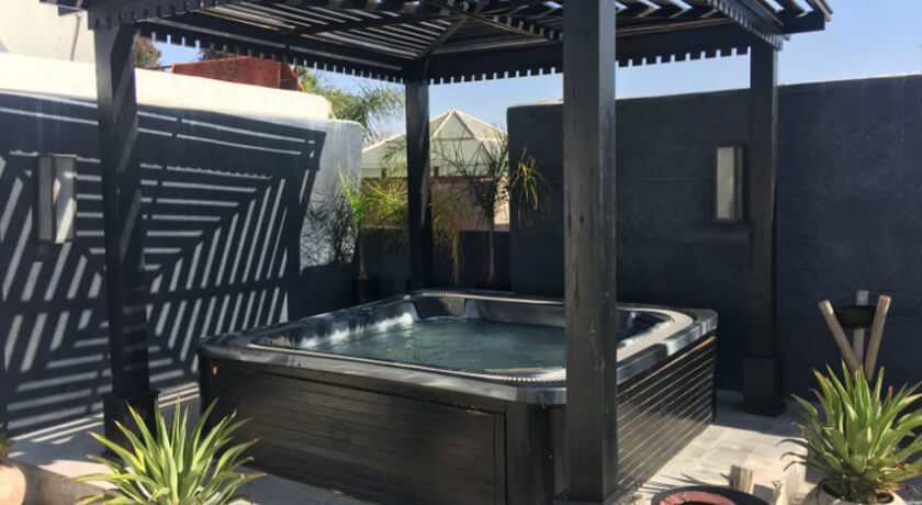 #htmlcaption Riad Villa Wenge