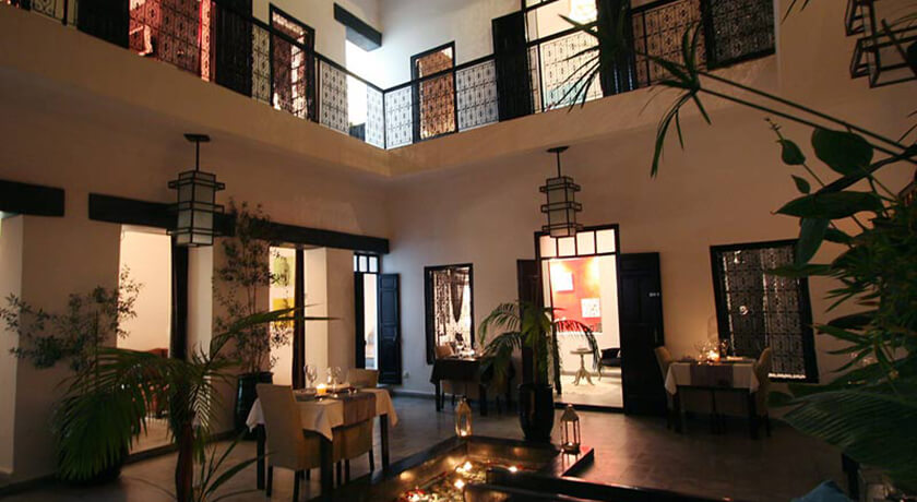 #htmlcaption Riad Villa Wenge